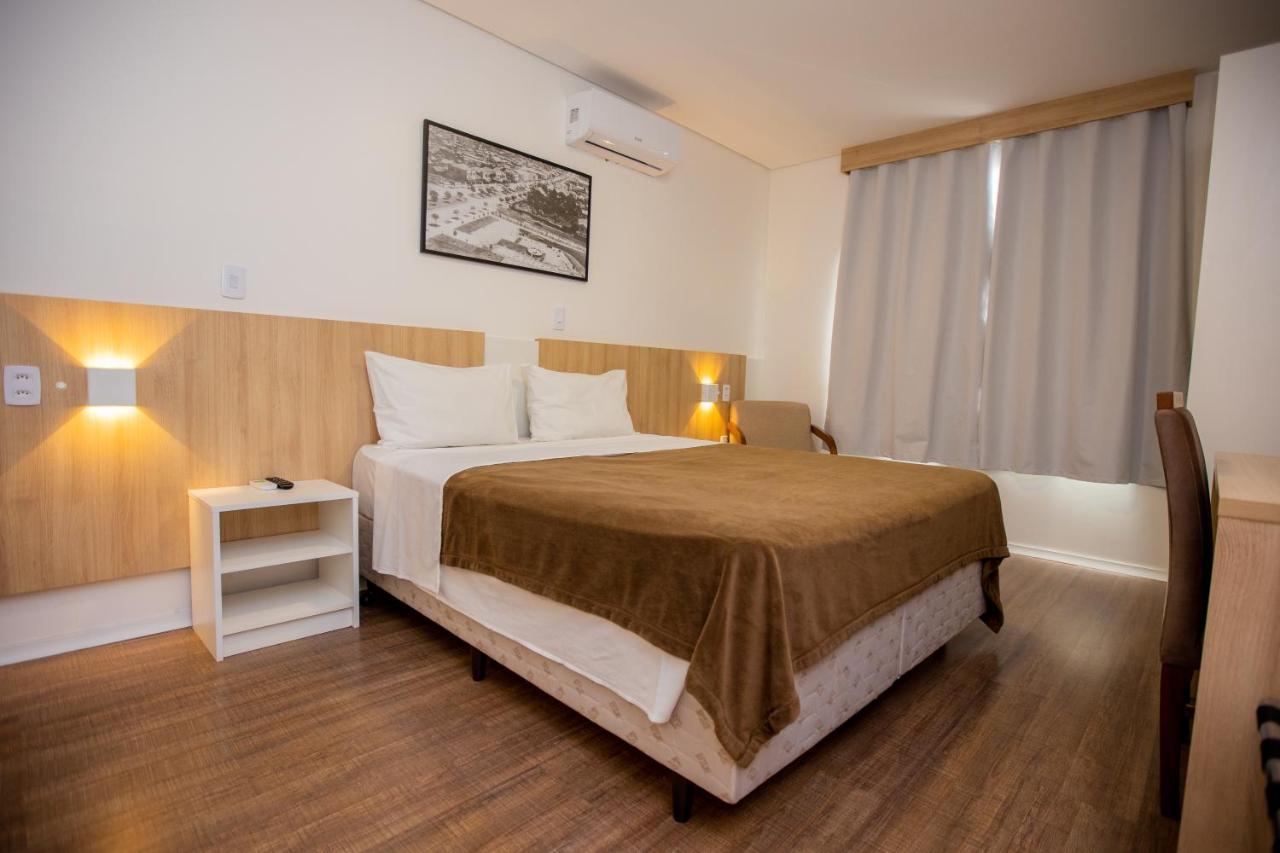 Tri Hotel Chapecó Екстериор снимка