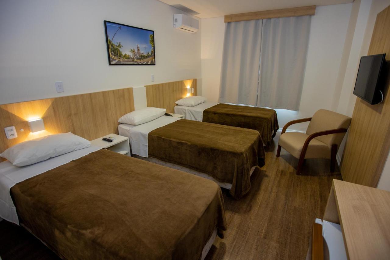 Tri Hotel Chapecó Екстериор снимка
