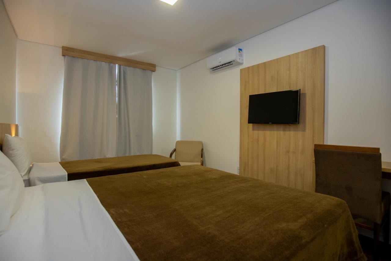 Tri Hotel Chapecó Екстериор снимка