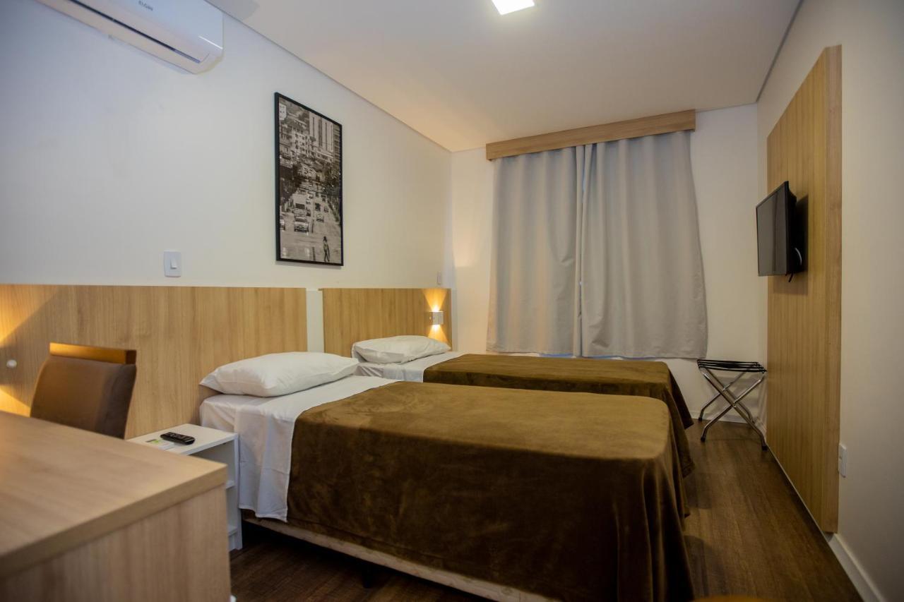 Tri Hotel Chapecó Екстериор снимка