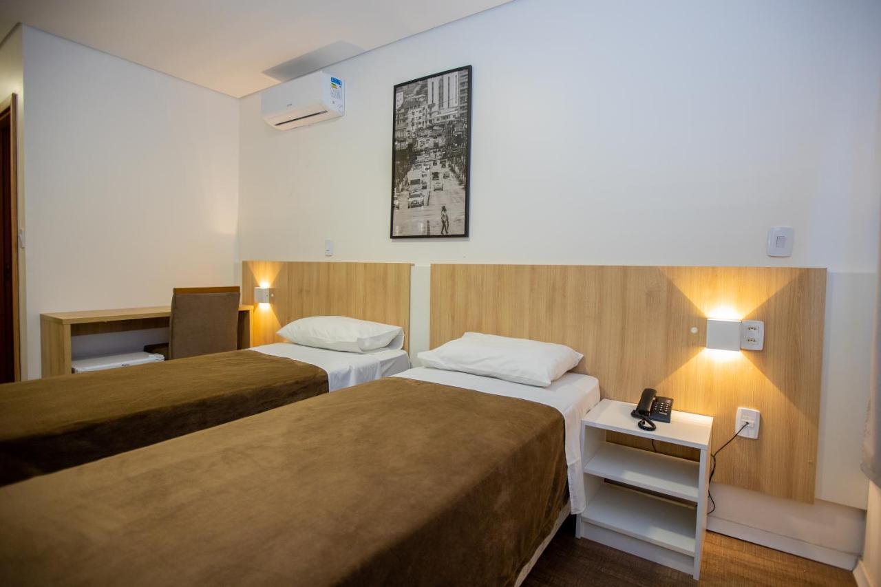 Tri Hotel Chapecó Екстериор снимка