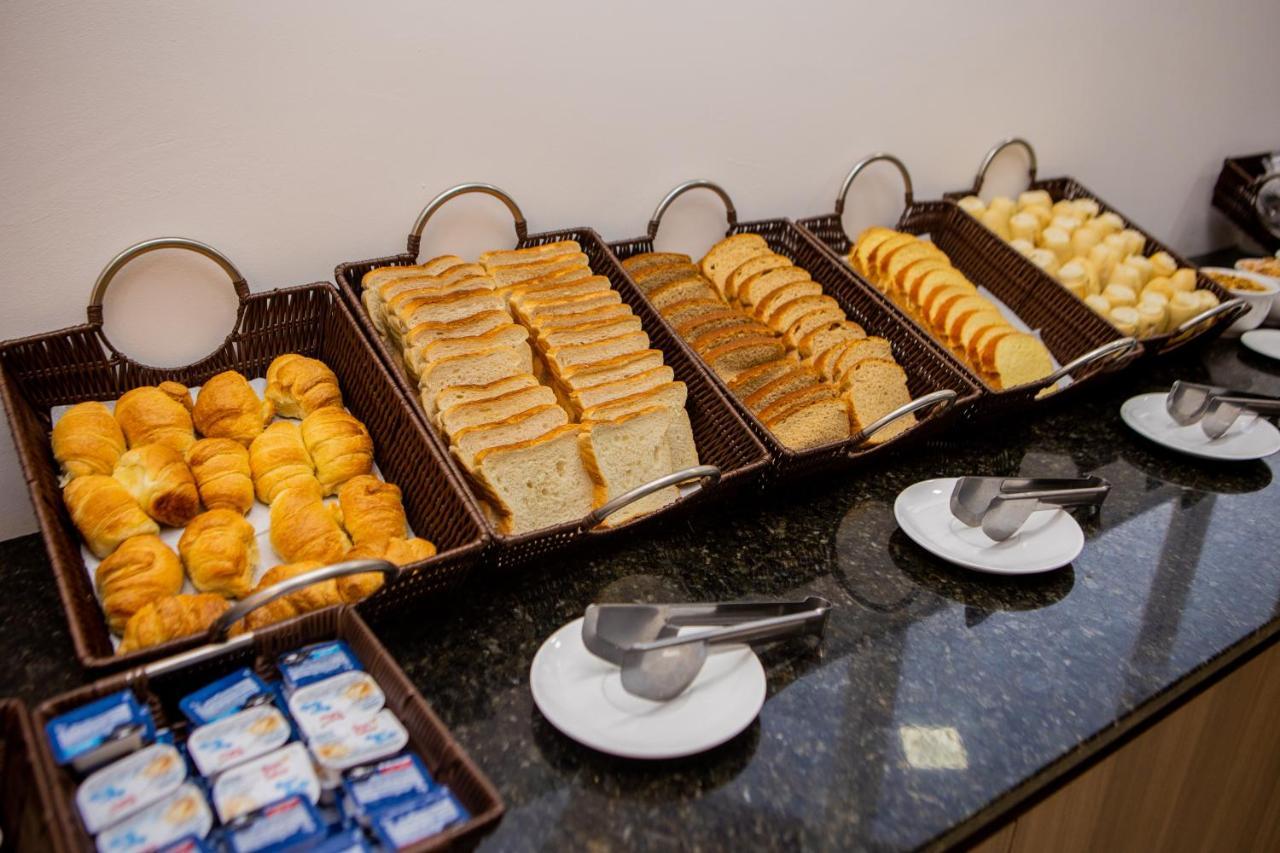 Tri Hotel Chapecó Екстериор снимка
