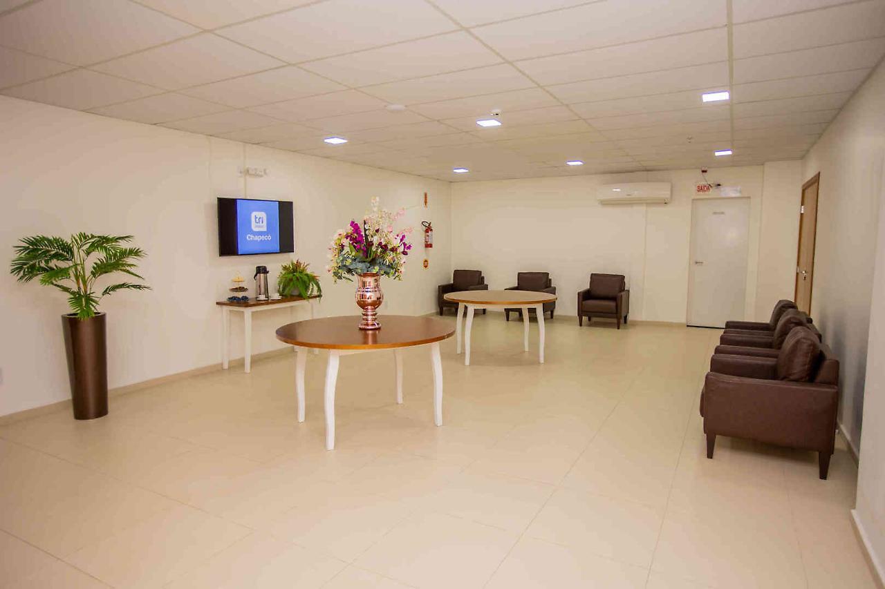 Tri Hotel Chapecó Екстериор снимка