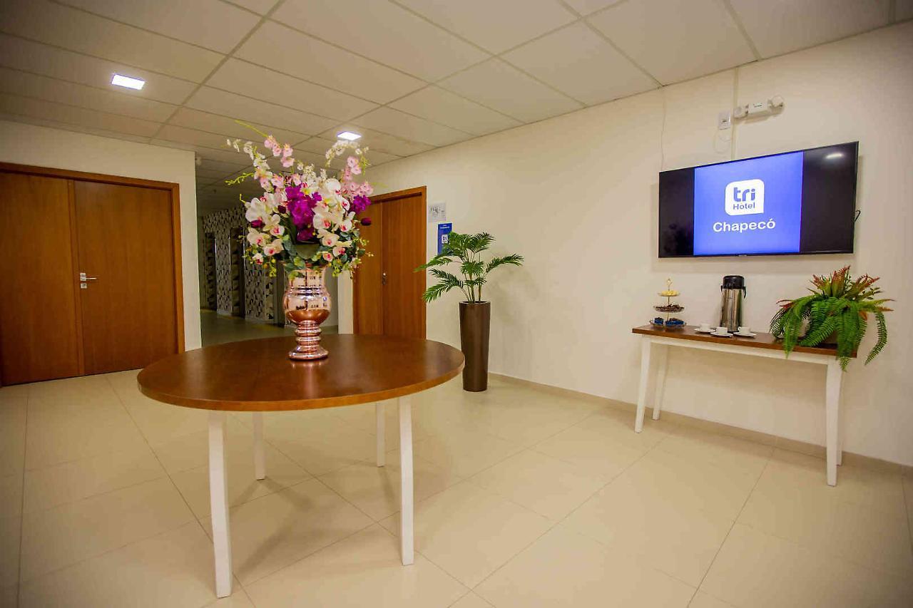 Tri Hotel Chapecó Екстериор снимка